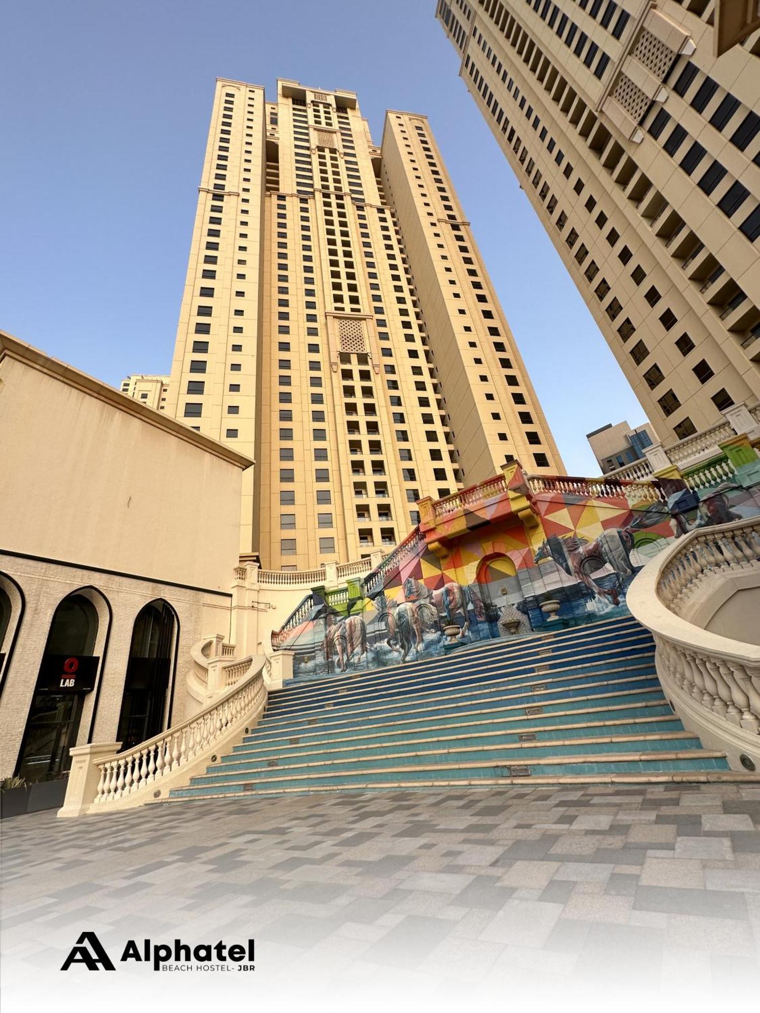 Alphatel Beach Hostel Jbr Dubai Exterior foto